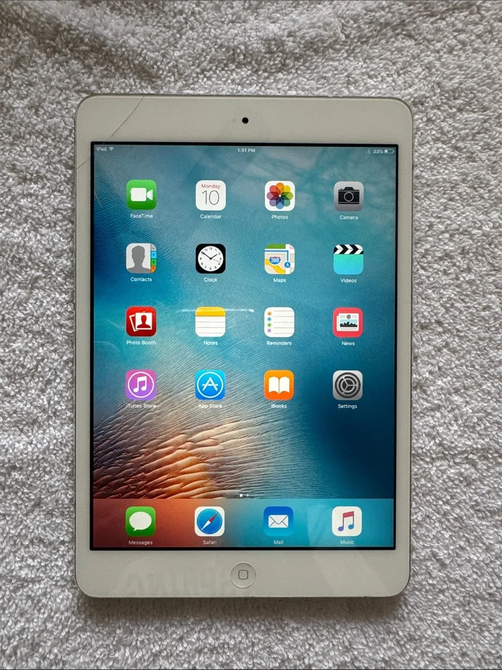 Apple excellent used